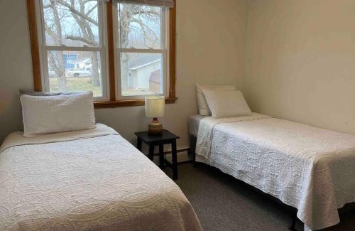 Afton Apartment | Spacious Bass Creek Apartment B near Peace Trail