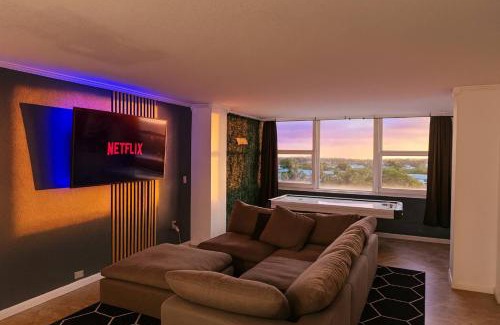 Galt Mile Apartment | Spacious Beach Retreat | Oceanfront Pool & Tiki