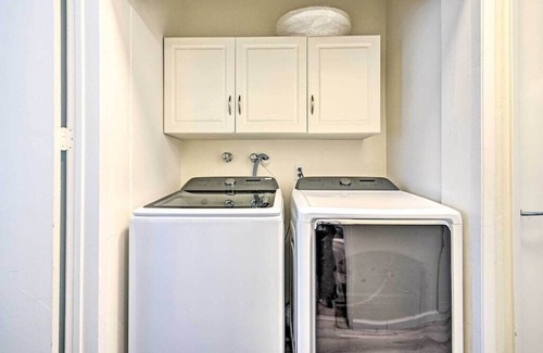 Marina Peninsula Condo | Spacious beachfront condo retreat - views, free parking, pet-friendly