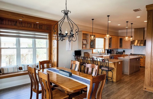 Crawfordville House | Spacious beachfront 4-bedroom house in charming Crawfordville