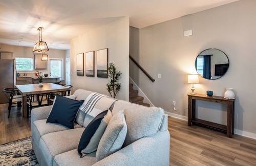 Cullman House | Spacious Brand New 5 Bedroom Home in Cullman