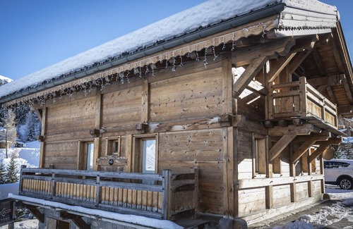 Plagne 1800 Ski Chalet | Spacious chalet with hot tub and Mont Blanc view, 5 bedrooms, WiFi