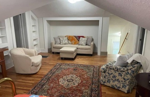 Burlington House | Spacious charming farmhouse - dedicated office