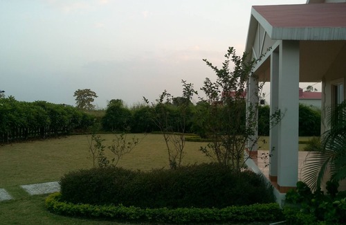 Bhopal Cottage | Spacious, close to nature, peace and tranquility yet close to the city of Bhopal