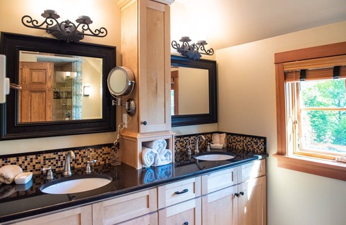 Lake Placid Cabin | Spacious & Comfortable! Walk to Town, Hot Tub, Best Value In Town-EV charger