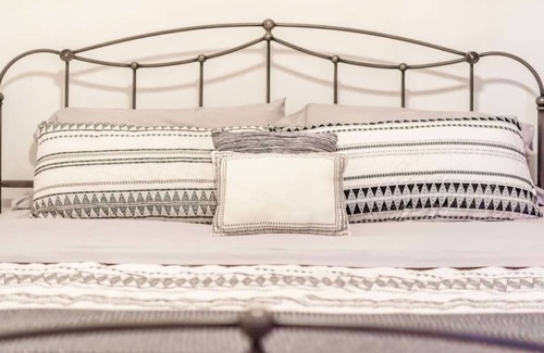 Benton Park House | Spacious & Comfy in the heart of STL