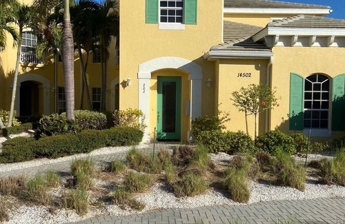 McGregor Condo | Spacious condo in great location with resort amenities in beautiful Fort Myers