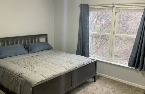 Peoria Condo | Spacious condo w/game room 5 minutes from the airport 15 minutes from everywhere