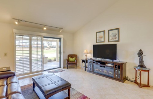 Palm Desert Apartment | Spacious Condo with Mtn Views in Palm Desert!