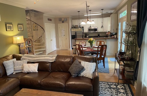 Augusta House | Spacious Cottage near Augusta National
