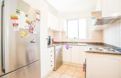 Redfern Apartment | Spacious & Cozy APT@Heart of Redfern Closes to CBD