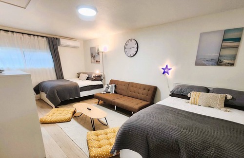 Garden Grove House | Spacious cozy Home newly remodeled close to Disneyland and Beach