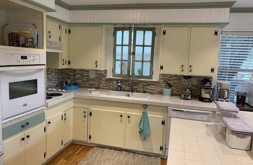 Cedar Lane House | Spacious Creek Home w/Fishing Pier