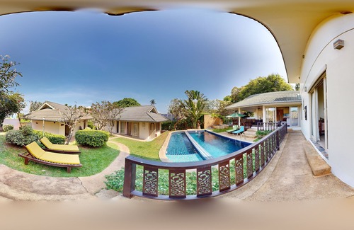 Moo 5 Villa | Spacious deluxe 6 bed room villa with pool in beach resort on Samrong Bay laguna