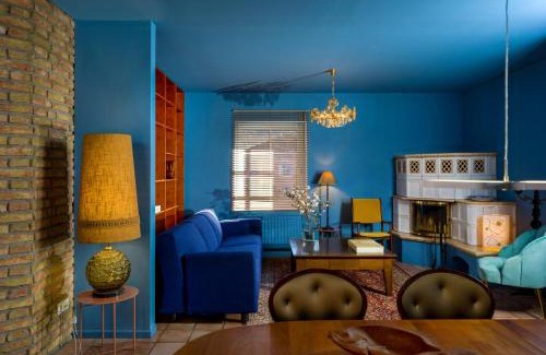Suderstapel House | Spacious Ensemble Hecht Right On The Eider River