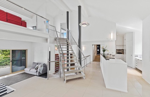 Speers Point House | Spacious Executive Home with Lake Views