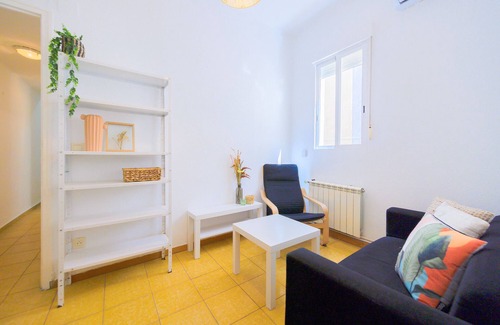 Gaztambide Apartment | Spacious Family Apartment with 3 Bright Bedrooms