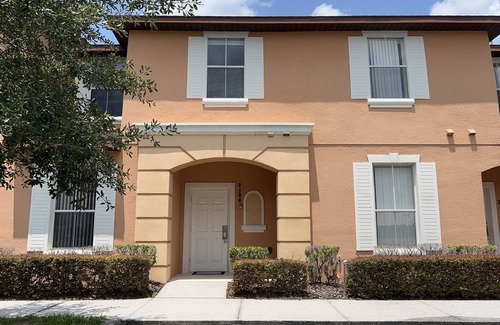 Kissimmee Condo | Spacious family condo minutes from Disney Universal & Orlando’s top attractions