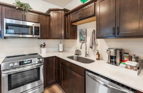 Priest River House | Spacious & family friendly retreat in newer townhome near town in Priest River