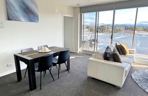 Phillip Apartment | Spacious & High in the Sky - 1bd 1bth Apt