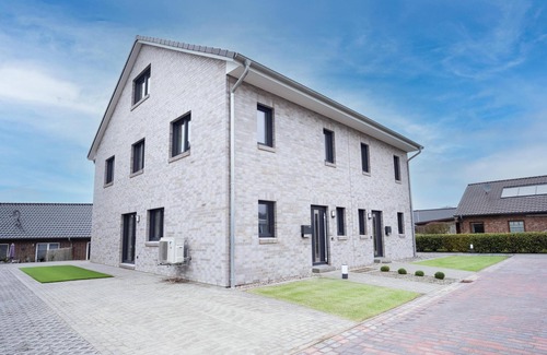 Sankt Michaelisdonn House | Spacious holiday/fitter's house Wackenhuus 6 in Albersdorf for up to 6 people