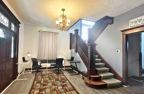 Evansville House | Spacious Home close to Downtown