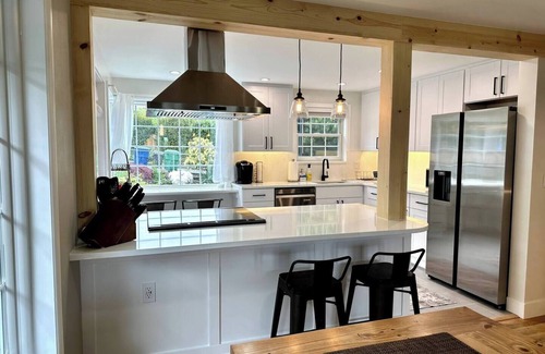 Southeast Magnolia House | *SPACIOUS HOME in Quiet Neighborhood - PET FRIENDLY!