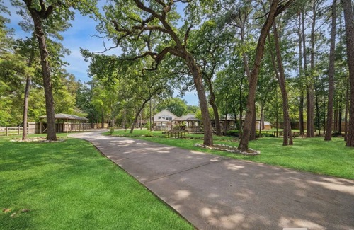 Decker Place House | Spacious Home w/Pool, Hottub & Guest House
