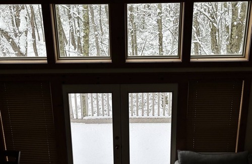 Tannersville House | Spacious house at Camelback near water parks and ski lifts!