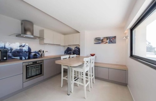 Saint-Raphael House | Spacious house with pool - near beach