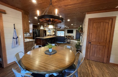 Talihina House | Spacious house with amazing mountain views in the Potato Hills
