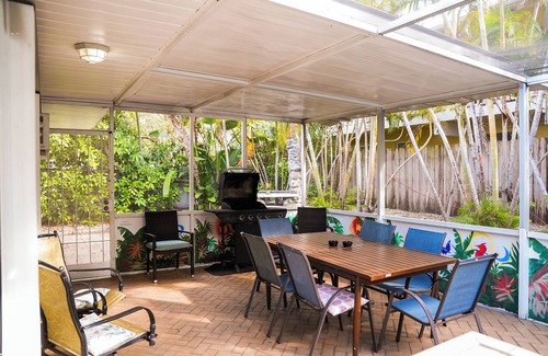North Central Hollywood House | Spacious house with private pool, close to Hollywood Beach