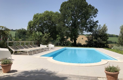Monte San Pietrangeli Villa | Spacious, rural detached villa with swimming pool