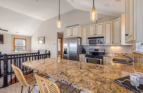 Kill Devil Hills House | Spacious KDH Getaway w/Views, Near Beach & Shops