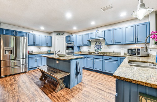 Kingsland House | Spacious Kingsland Vacation Rental w/ Private Yard