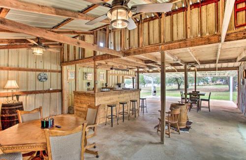 Berryville House | Spacious Lakefront Home with Fire Pit and Fun Barn!