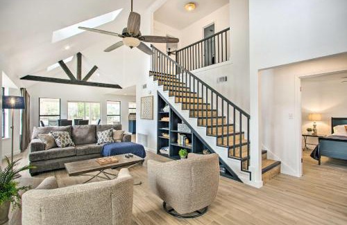 Berryville House | Spacious Lakefront Home with Fire Pit and Fun Barn!
