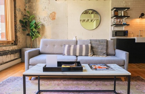 Arts District Apartment | Spacious Loft, 2 Blocks from Broadway! (Loft 302)