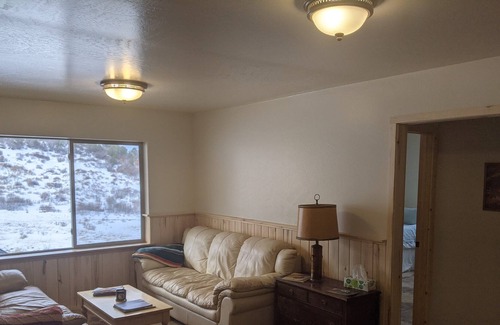 Mancos Apartment | Spacious Loft on 130-acre Scenic Property in Weber Canyon