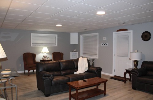 Harrisonburg Apartment | Spacious lower level of brick ranch home. Close to city, in quiet location
