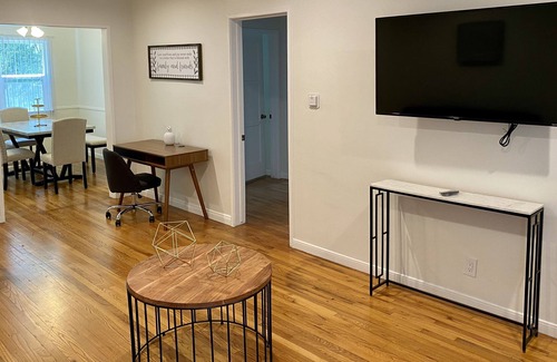 Norma Triangle Apartment | Spacious lux 2 bedroom Apt in TOP location in LA!