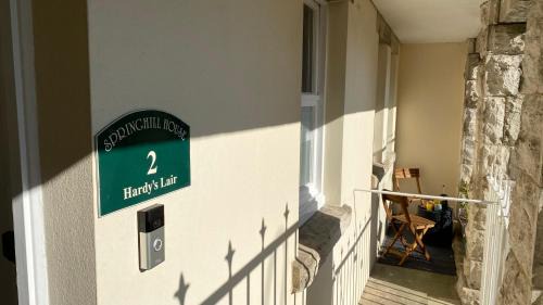 Swanage Apartment | Spacious luxury flat in Swanage, close to beach with parking