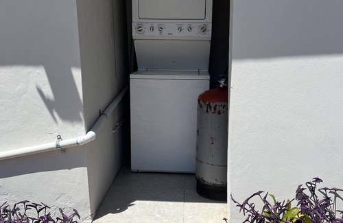 Camaceyes Apartment | Spacious luxury modern apartment with generator near the beach and airport