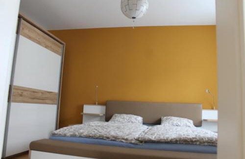 Donaustadt Apartment | Spacious, Modern 1-bdrm Apt near VIC & Austria Ctr