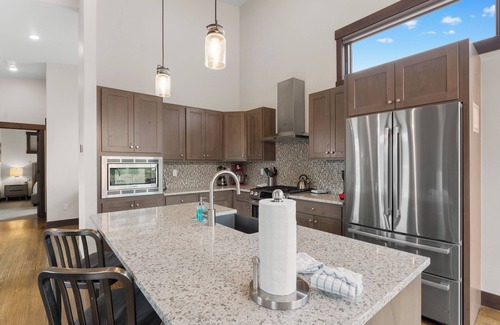 Silverthorne House | Spacious Mountain Home, Panoramic View from Private Balcony, Central Location