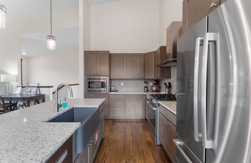 Silverthorne House | Spacious Mountain Home, Panoramic View from Private Balcony, Central Location