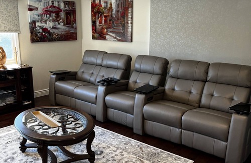 Crossgate Resort | Spacious newly remodeled indoor/outdoor space. Walking distance hikiing trails