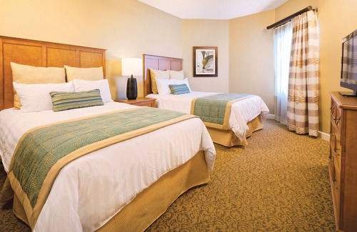 Arcadian Shores Resort | Spacious Oceanfront Resort with Onsite Restaurant, 5 Pools, 2 indoor Pools and Beach Access