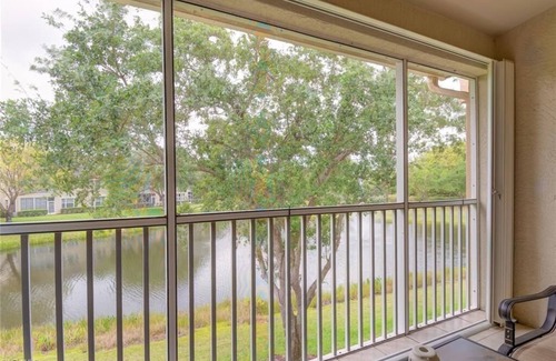 Cypress Lake Condo | Spacious Parker Lakes Condo