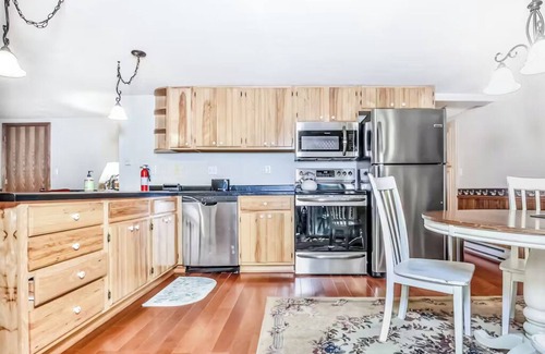 Lac du Flambeau House | Spacious Pet-Friendly Lake Home with 2 Kitchens – Perfect for Family Gatherings